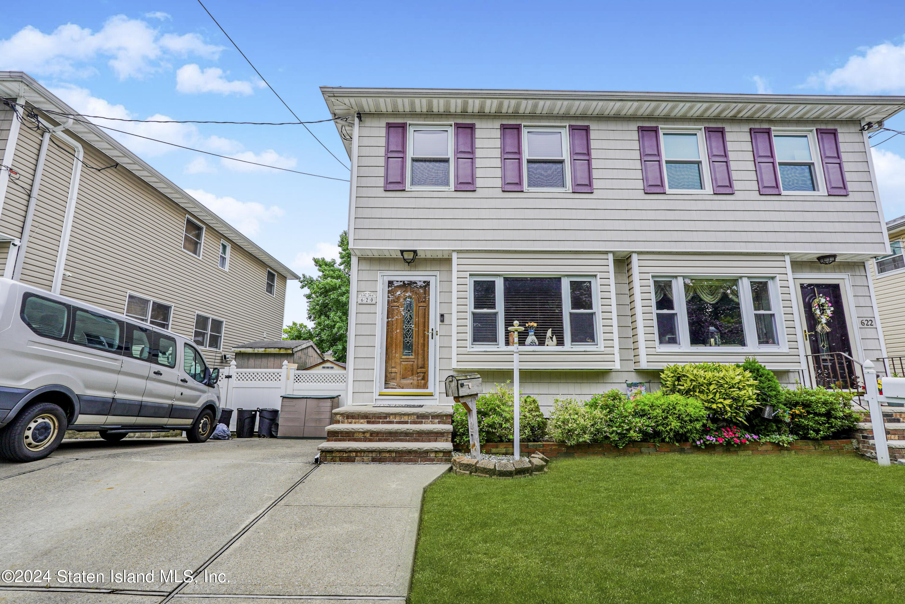 Wilson Ave, Staten Island, NY 10312