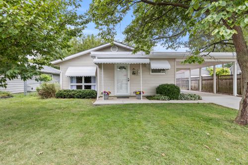 272 Carilla Ln, Columbus, OH, 43228-1315 | Card Image