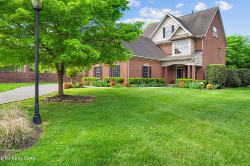 1201 Bentley Park Ln, Knoxville, TN, 37922-5586 | Card Image