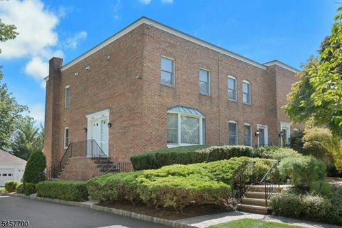 30c-30 Elm St, Summit, NJ, 07901-2524 | Card Image