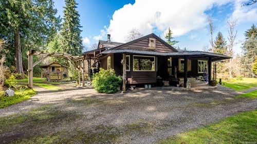8131 Macartney Dr, Fanny Bay, BC, V0R1W0 | Card Image