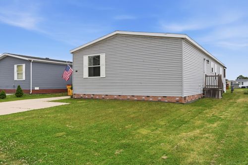 58520 Brookside Drive, Lenox Township, MI, 48048 | Card Image