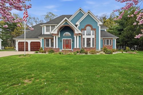 42 Gary Dr, Westfield, MA, 01085-4555 | Card Image