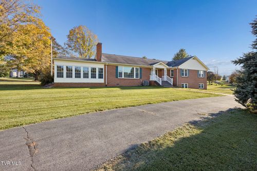 21 Dodge St, Lebanon, VA, 24266-7063 | Card Image