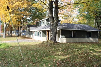 6656 E Houghton Lake Drive, House other with 4 bedrooms, 2 bathrooms and null parking in Houghton Lake MI | Image 3