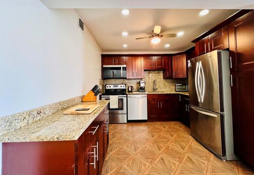 307 Wellington C, West Palm Beach, FL, 33417-2541 | Card Image