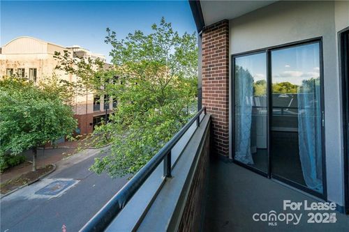 224 N Poplar St, Charlotte, NC, 28202-1650 | Card Image