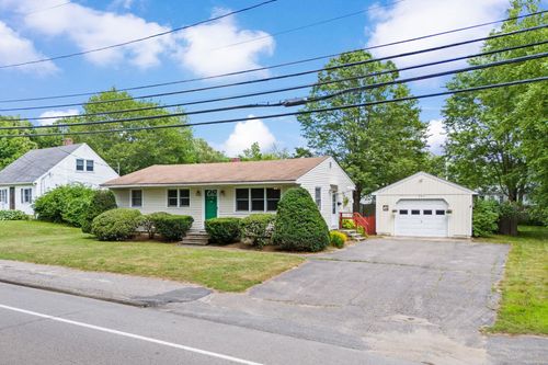 226 Front St, Exeter, NH, 03833-2319 | Card Image