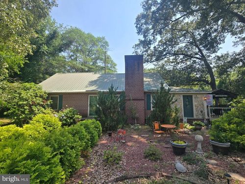 27173 Woodland Rd, SEAFORD, DE, 19973-6961 | Card Image