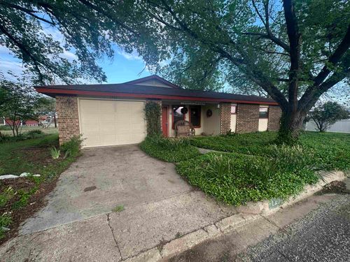 1208 Olive St, Llano, TX, 78643-2425 | Card Image