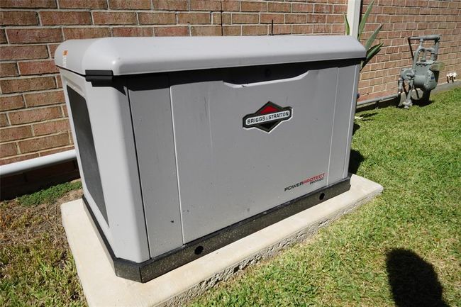 Look at the whole house generator. Never be without power. | Image 31