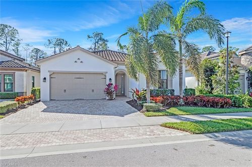 9264 Glenforest Dr, NAPLES, FL, 34120-5272 | Card Image