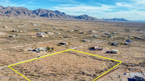 5072 Minniec Road, Las Cruces, NM, 88011 | Card Image