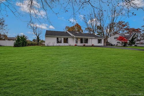 21 Crater Lake Dr, Coram, NY, 11727-2006 | Card Image