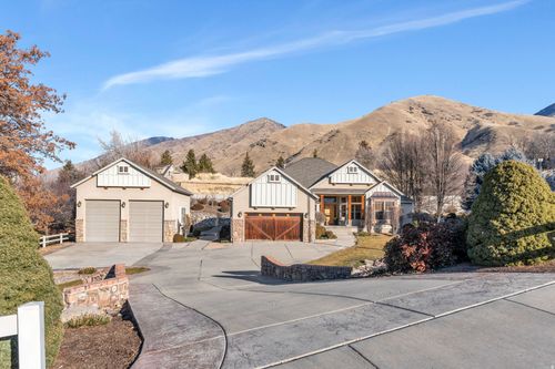 1052 S 2450 E, Springville, UT, 84663-5038 | Card Image