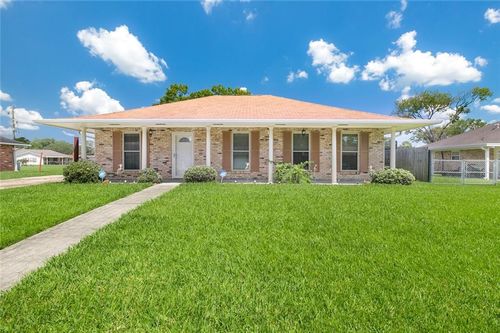 9735 Grand Teton Ave, Baton Rouge, LA, 70814-4315 | Card Image