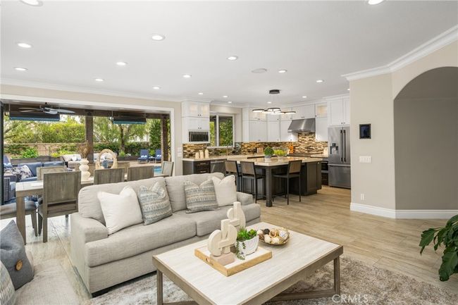 10 Encinal, House other with 5 bedrooms, 6 bathrooms and 6 parking in Foothill Ranch CA | Image 14