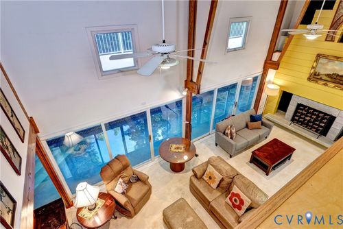 8615 Historical Path Rd, New Kent, VA, 23124-2727 | Card Image