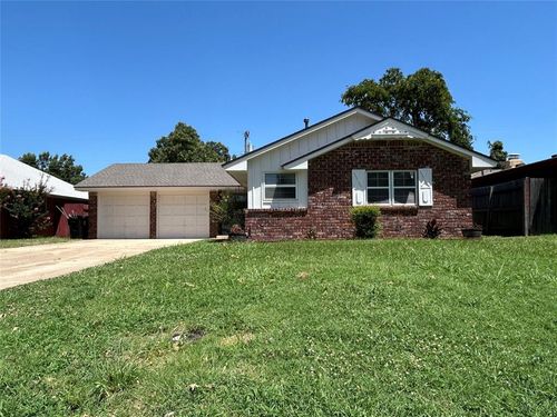 7605 Nw 25th Ter, Bethany, OK, 73008-4925 | Card Image