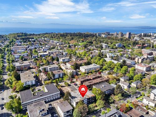 204-1035 Mcclure St, Victoria, BC, V8V3G1 | Card Image
