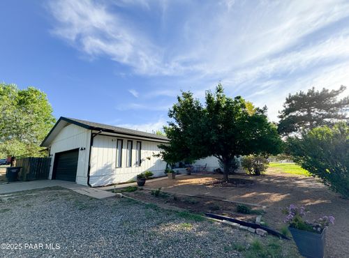 1461 W Cliff Rose Rd, Prescott, AZ, 86305-7422 | Card Image