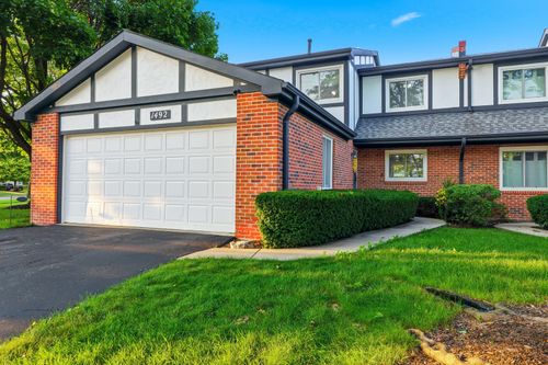 1492 Circle Ct, Elk Grove Village, IL, 60007-2835 | Card Image