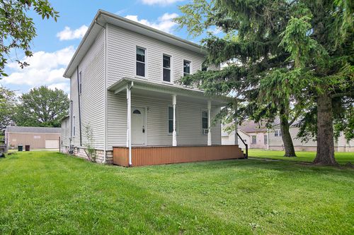 125 S Main St, Clifton, IL, 60927-9508 | Card Image
