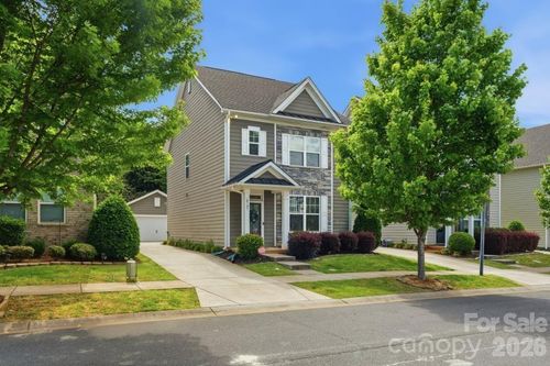 8737 Aspinwall Dr, Charlotte, NC, 28216-8982 | Card Image