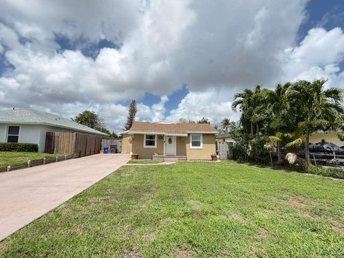 4125 Success St, West Palm Beach, FL, 33406-3913 | Card Image