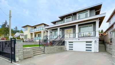 4069 Clinton St, House other with 8 bedrooms, 6 bathrooms and 4 parking in Burnaby BC | Image 1