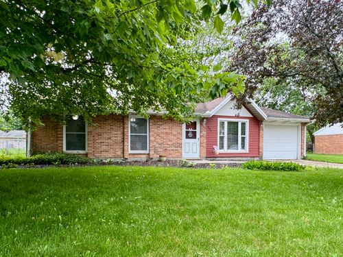809 Canterbury Dr, Wapakoneta, OH, 45895-1012 | Card Image