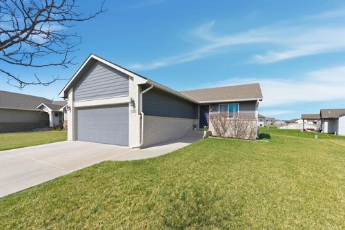 1621 N Thoroughbred St, Wichita, KS, 67235-8504 | Card Image