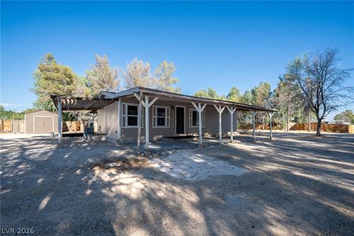 1240 Vondell Dr, Pahrump, NV, 89048-4558 | Card Image