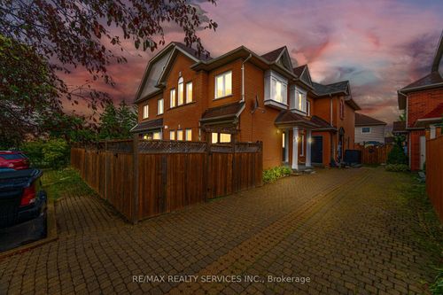 27 Rain Lily Lane, Brampton, ON, L6R1S4 | Card Image