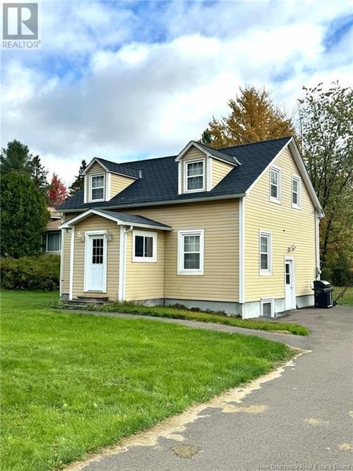 {{alt}} | Card Image