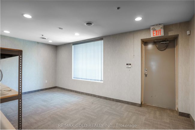 5 - 351 Parkhurst Sq, Home with 0 bedrooms, 1 bathrooms and null parking in Brampton ON | Image 16