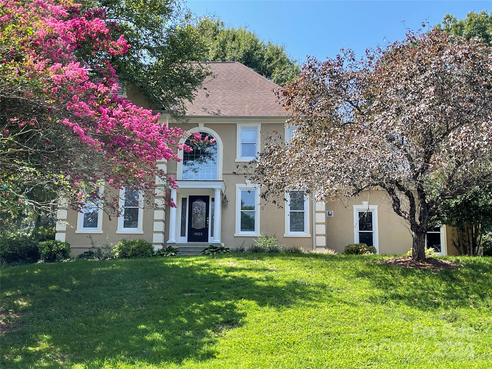 1st Street Ct, Hickory, NC 28601