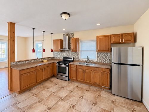1-20 Holbrook Ave, Brockton, MA, 02301-2316 | Card Image