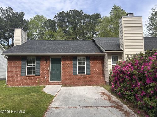 202 Deer Creek Dr, Jacksonville, NC, 28546-9175 | Card Image