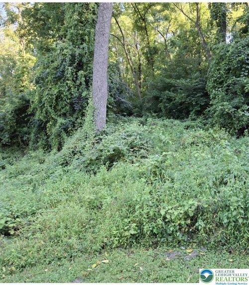 2784 Township Line Rd, Orefield, PA, 18069 | Card Image