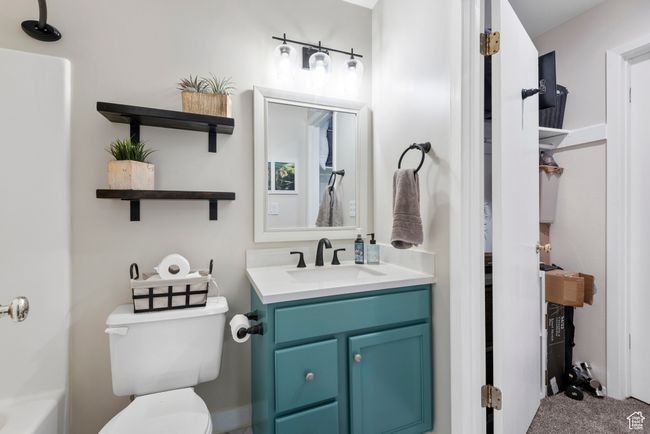 Full bathroom with vanity and toilet | Image 21