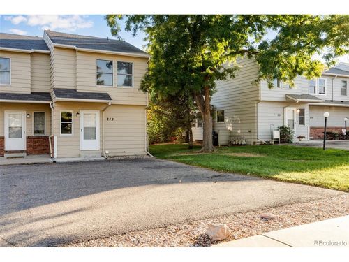 242 E 42nd St, Loveland, CO, 80538-2327 | Card Image