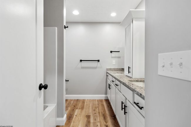 242 Horizon View Rd, Townhouse with 3 bedrooms, 4 bathrooms and 3 parking in Morgantown WV | Image 37