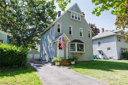 17 Leander Rd, Rochester, NY, 14612-5618 | Card Image