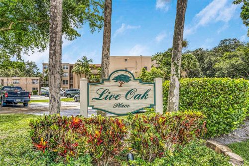 apt-102-9450 Live Oak Pl, Davie, FL, 33324-4716 | Card Image