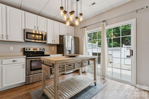 302 Tinder Box Ln, Fort Mill, SC, 29708-9347 | Card Image