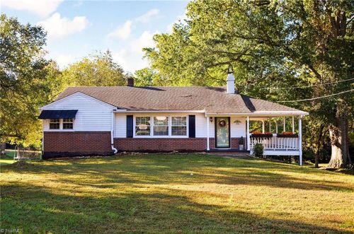 176 Oaklawn Road, Winston Salem, NC, 27107 | Card Image