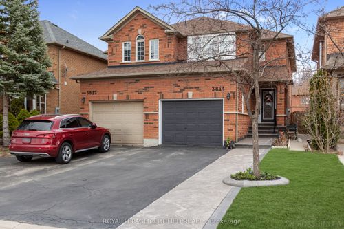 3814 Ridgepoint Way, Mississauga, ON, L5N7T7 | Card Image