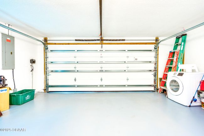 GARAGE | Image 52