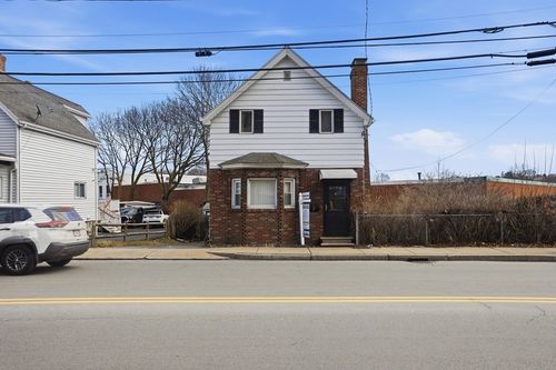 12 Boston St, Lynn, MA, 01904-2527 | Card Image